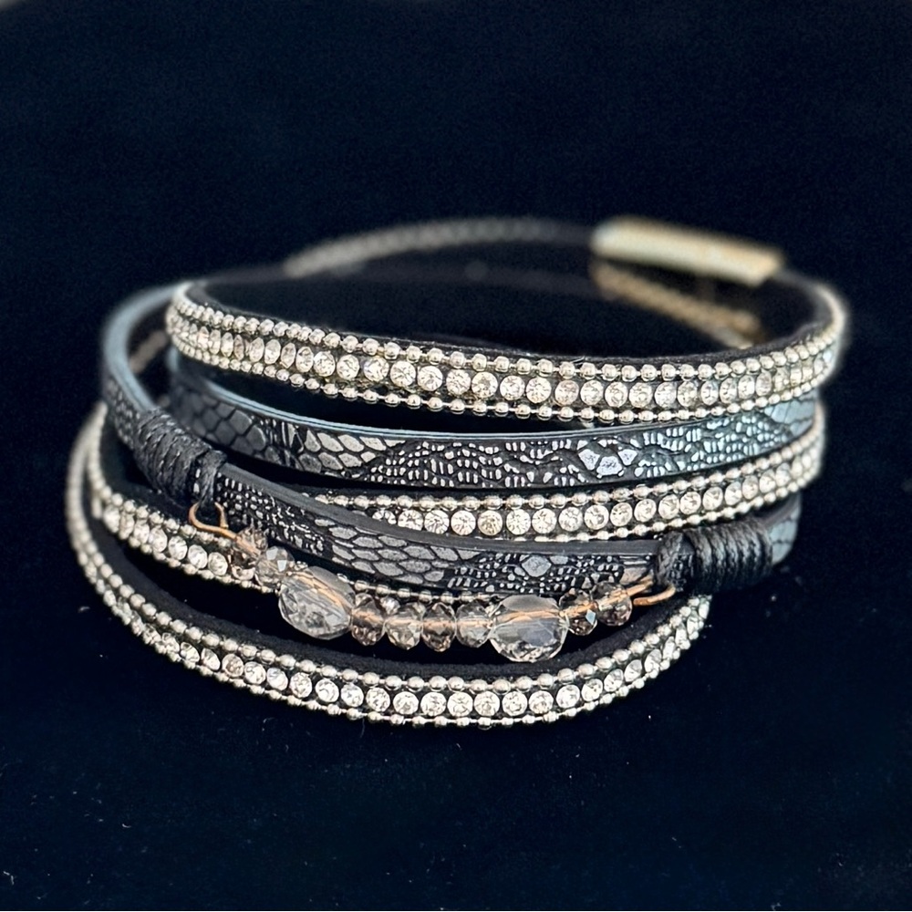 Pleather & Rhinestone Multi-Layered Magnetic Buckle Bracelet